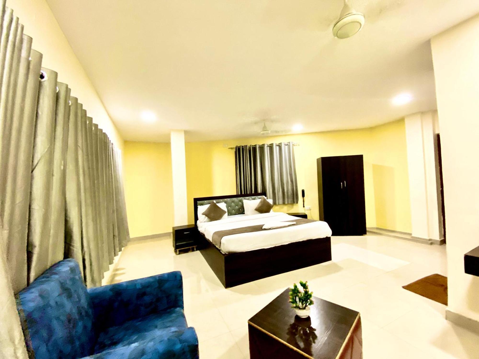 Hotel Sky Park Shamshabad Dış mekan fotoğraf