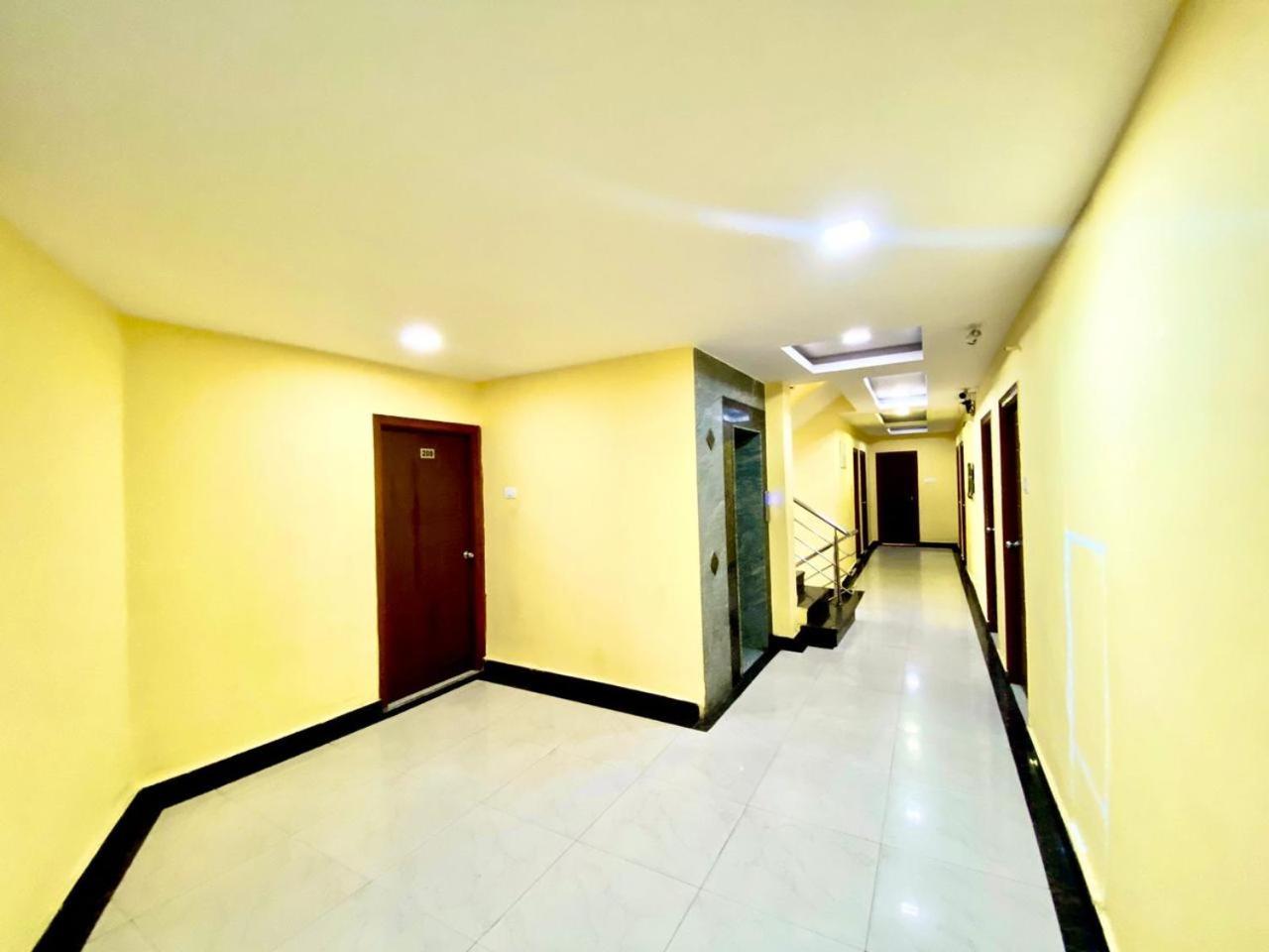 Hotel Sky Park Shamshabad Dış mekan fotoğraf