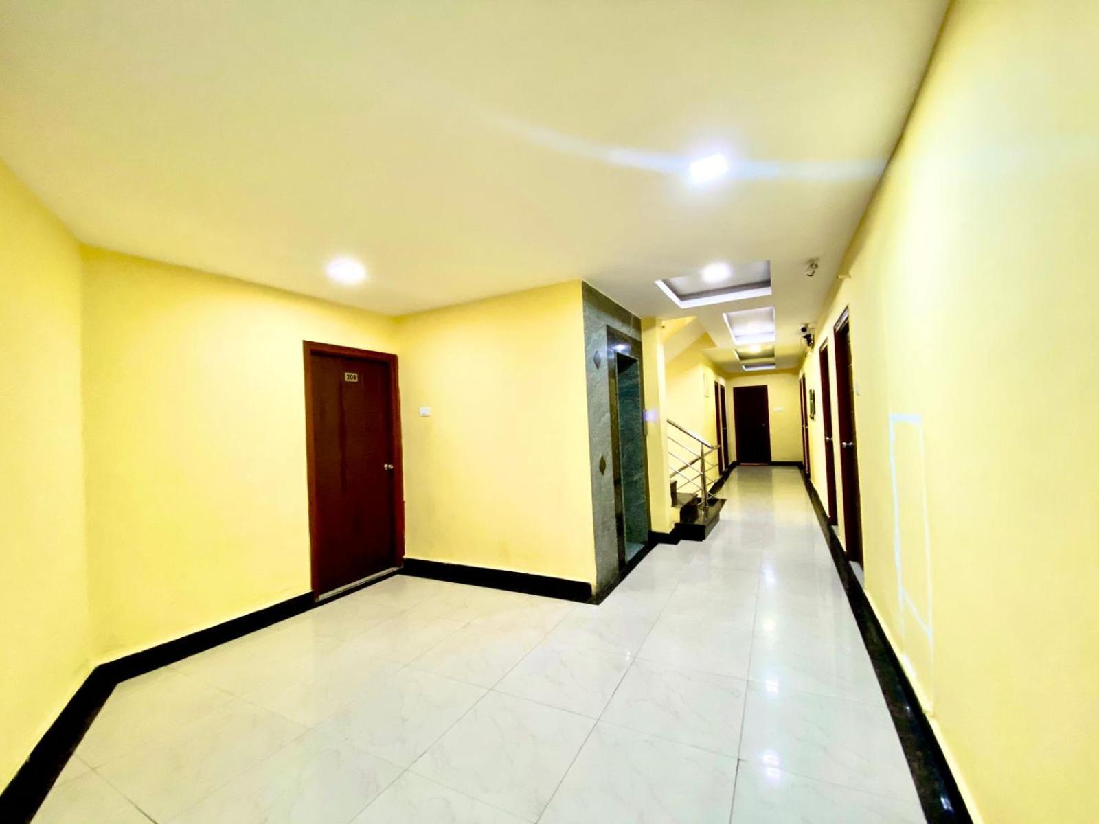 Hotel Sky Park Shamshabad Dış mekan fotoğraf