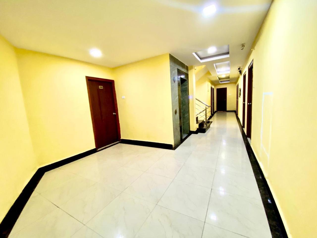 Hotel Sky Park Shamshabad Dış mekan fotoğraf
